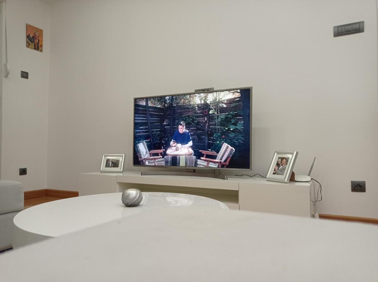 Apartman Simic - Stan Na Dan Bogatić Buitenkant foto