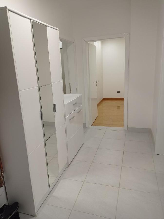 Apartman Simic - Stan Na Dan Bogatić Buitenkant foto