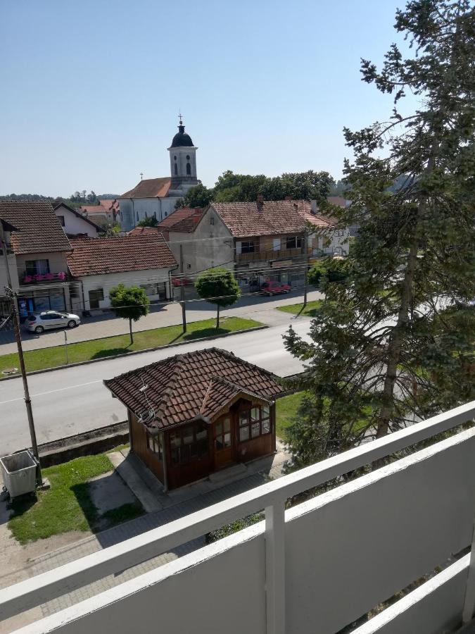 Apartman Simic - Stan Na Dan Bogatić Buitenkant foto
