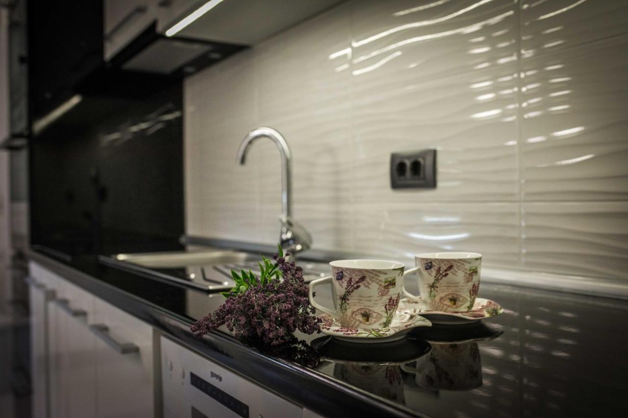 Apartman Simic - Stan Na Dan Bogatić Buitenkant foto