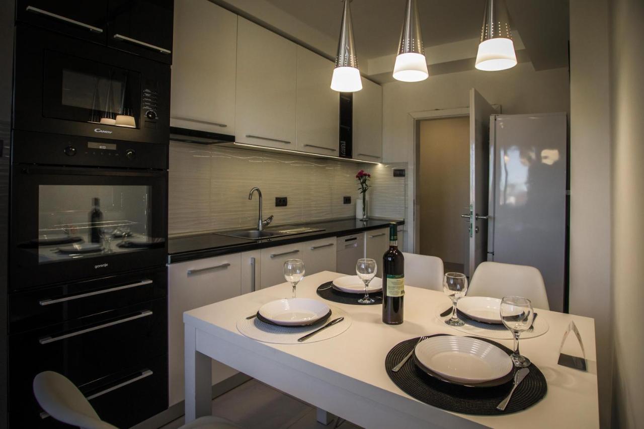 Apartman Simic - Stan Na Dan Bogatić Buitenkant foto